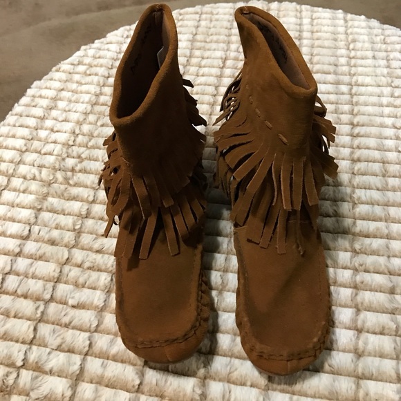 Brand New Genuine Suede Tassel Ankle Boots - Picture 2 of 3